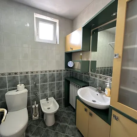 Lovely Apartments Free Street Parking Нови Сад Екстериор снимка