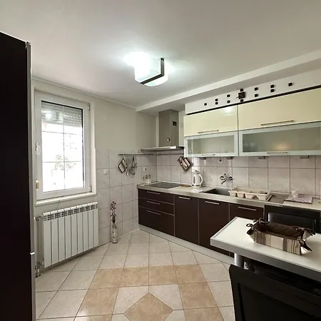 Lovely Apartments Free Street Parking Нови Сад Екстериор снимка